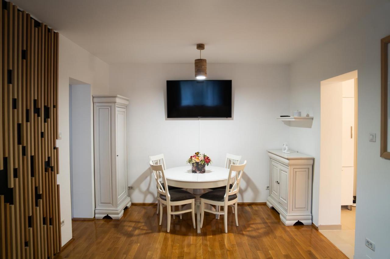 Ultracentral Golden Apartament 1 Suceava Dış mekan fotoğraf